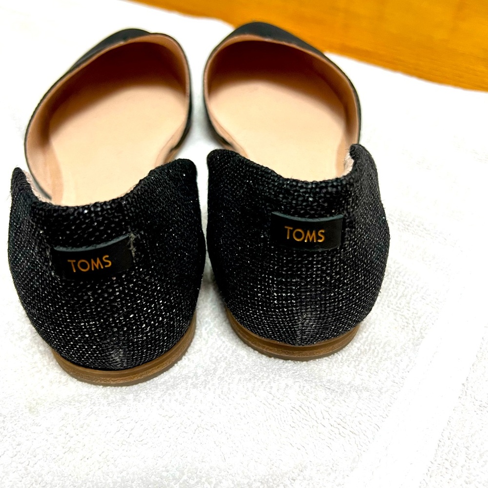 Toms size 12 black flats